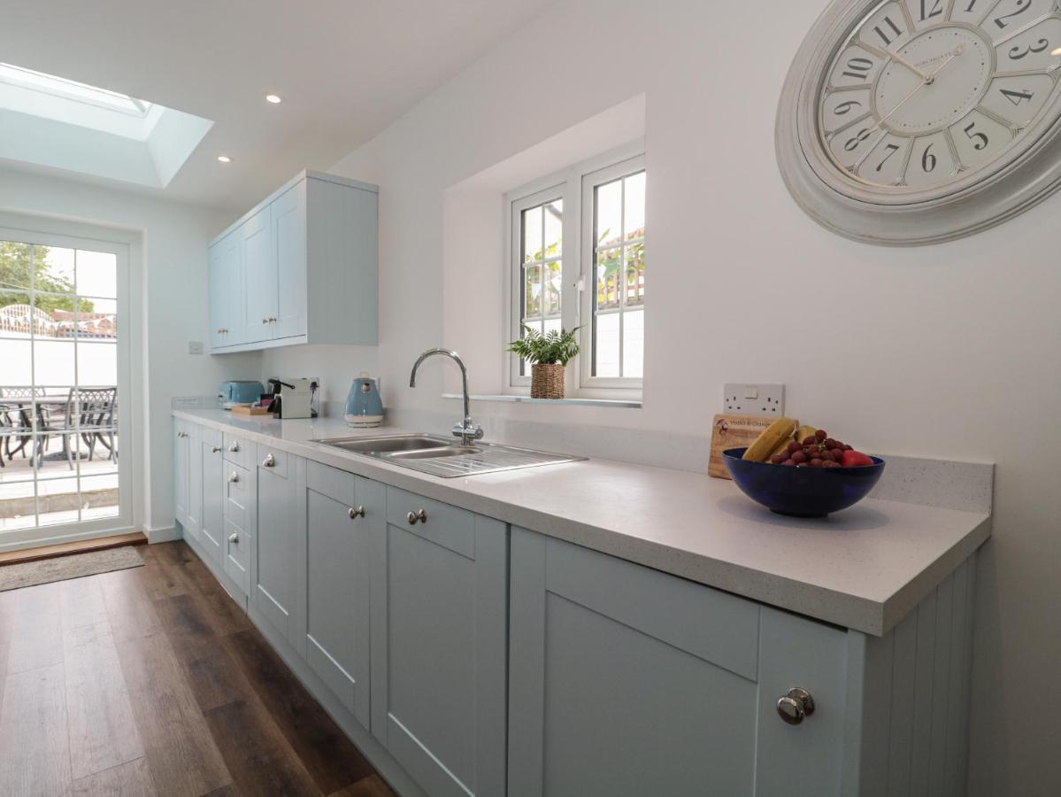 Quay - Sea View Holiday home *