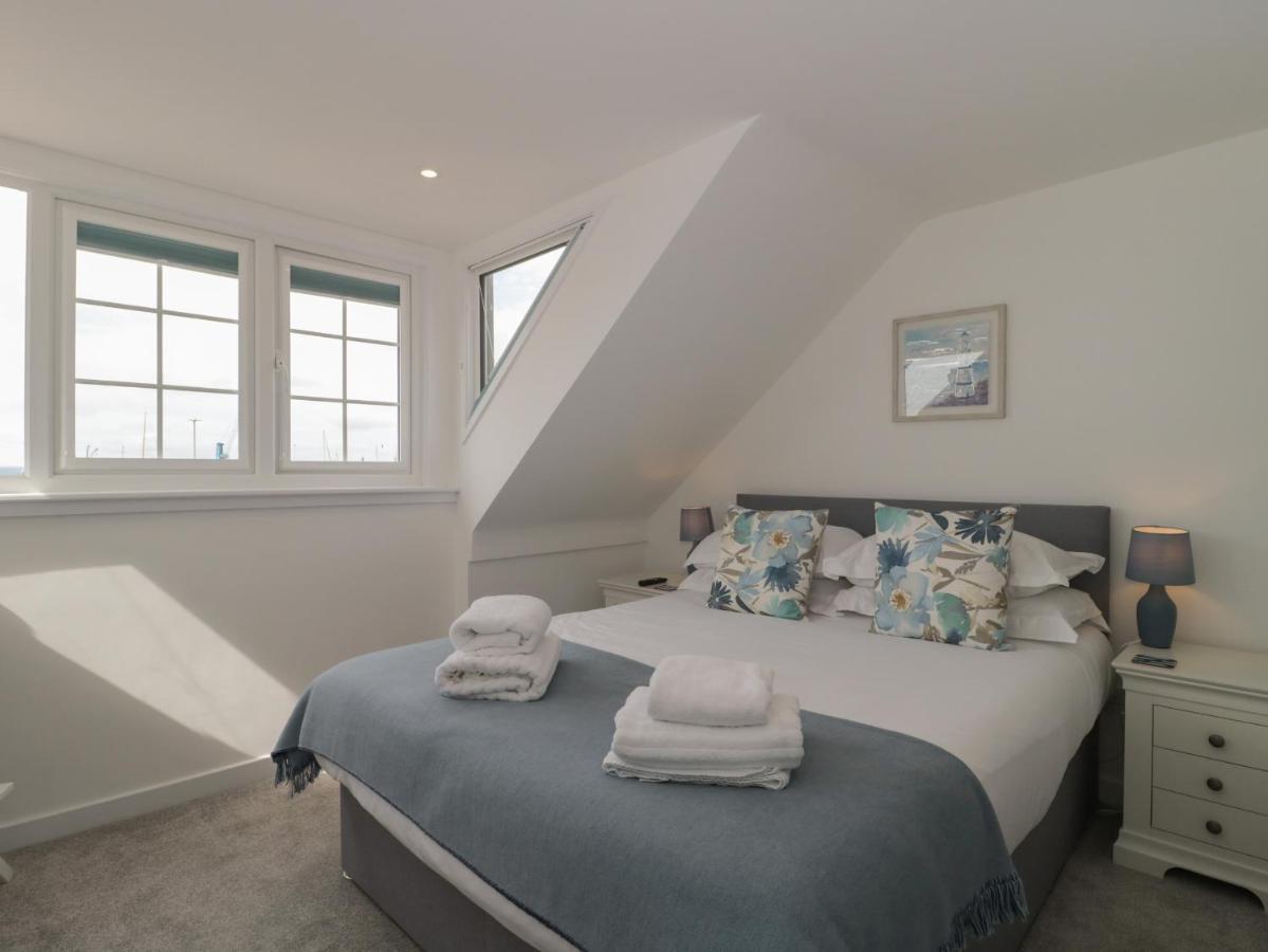 Quay - Sea View Holiday home