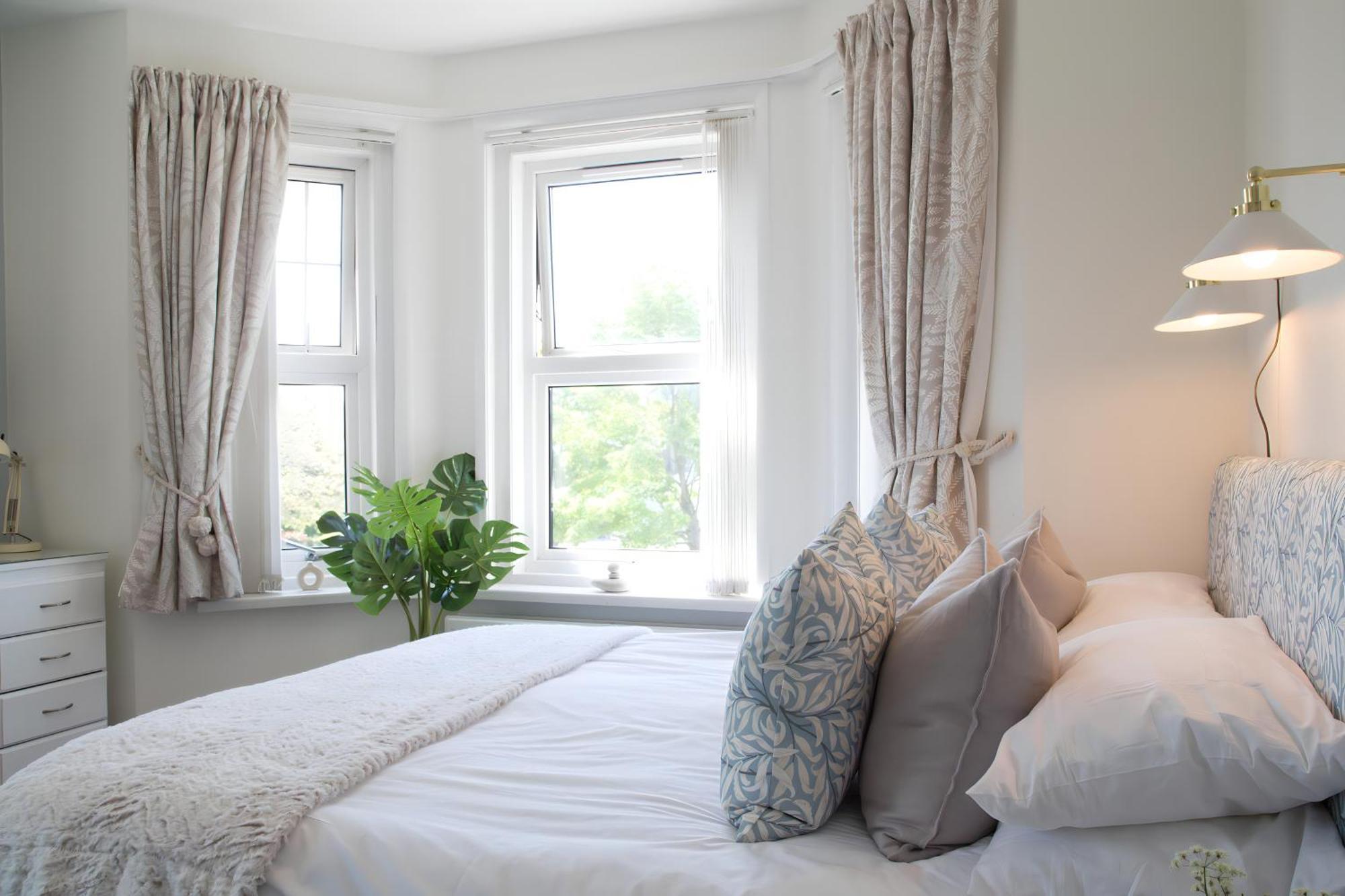 Guest house Poole Park House 2*