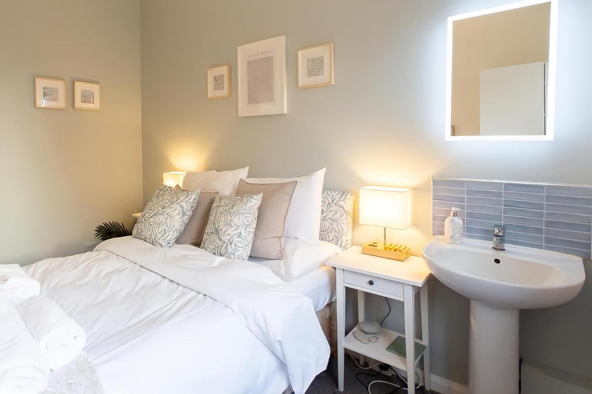 Poole Park House Guest house 2*