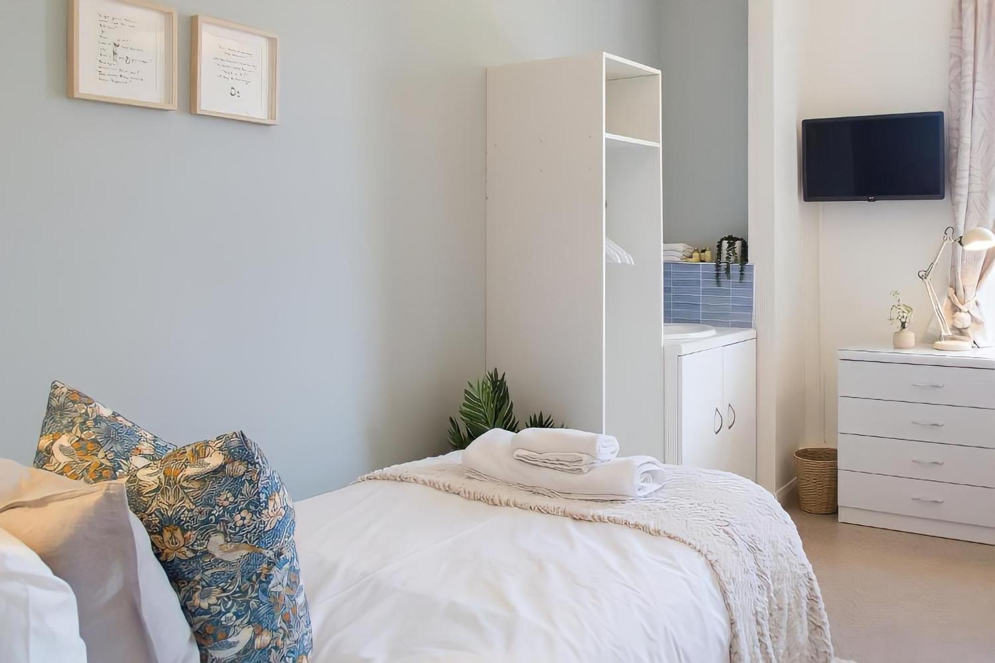 Poole Park House Guest house 2*