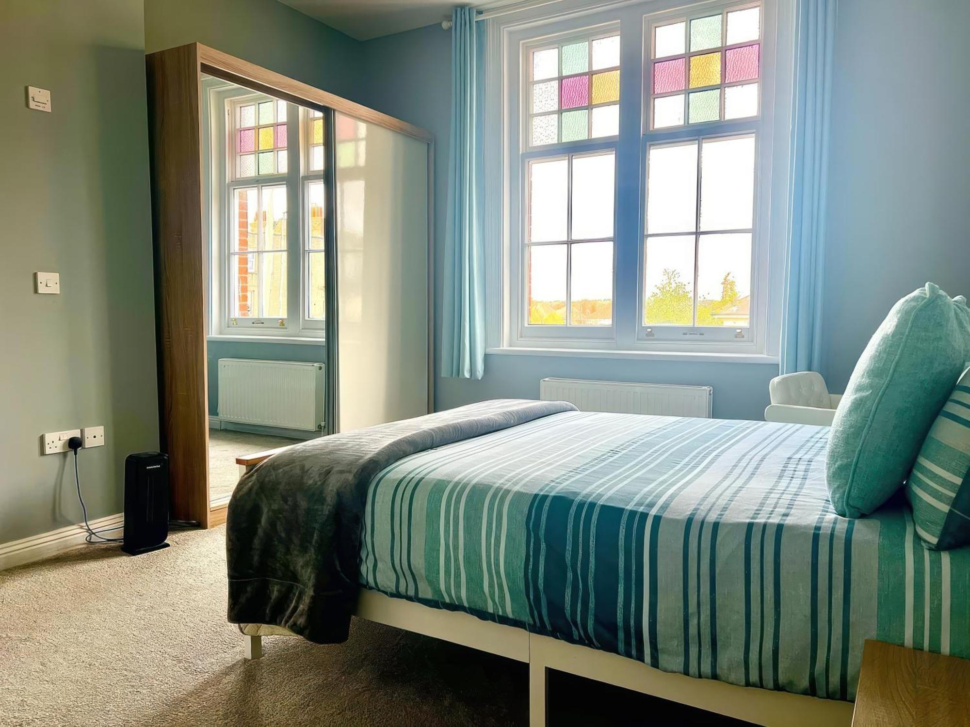 Apartment Lovely 2 Bed 2 Bath Flat With Free Parking *