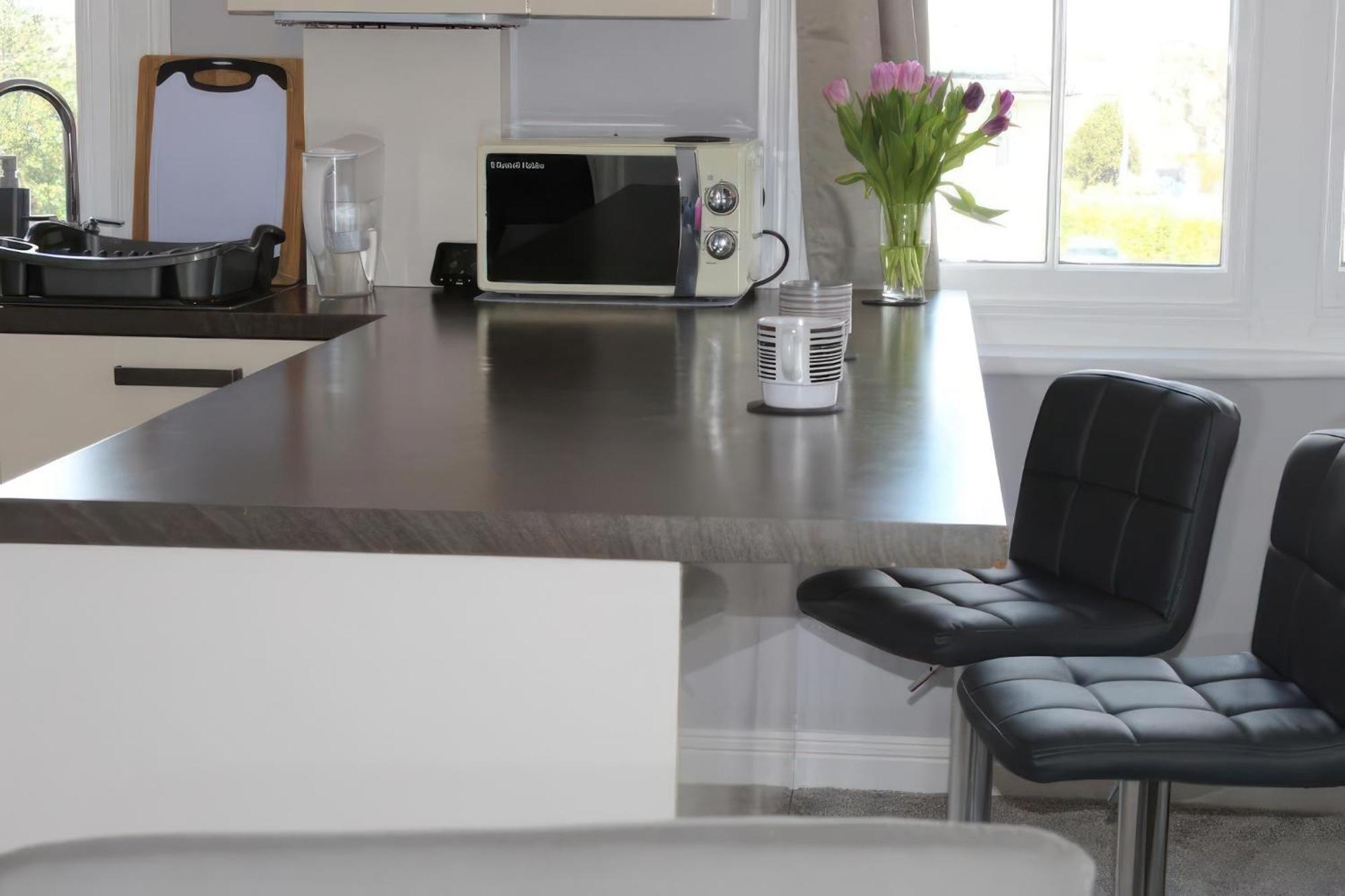 Apartment Lovely 2 Bed 2 Bath Flat With Free Parking Poole