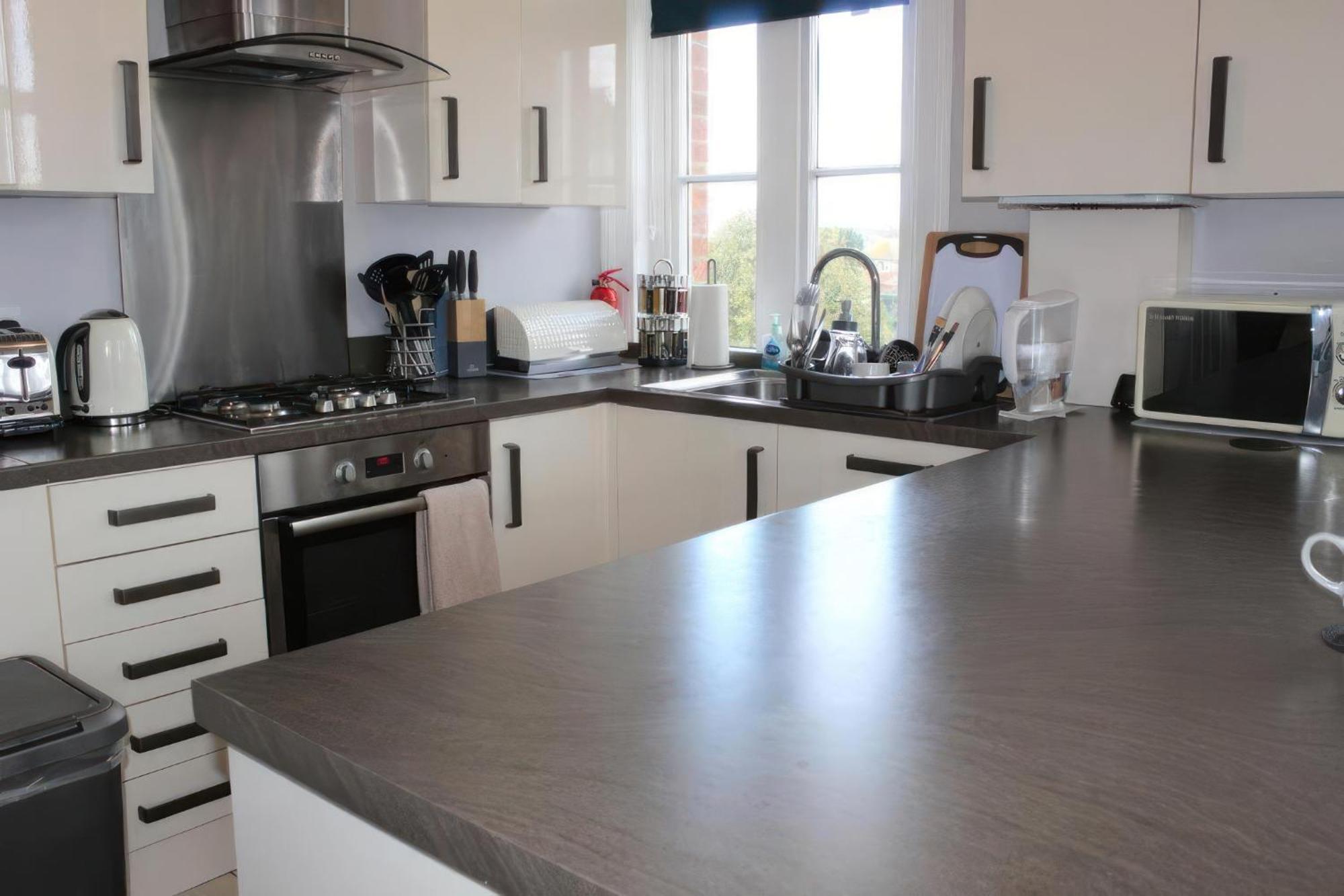 Apartment Lovely 2 Bed 2 Bath Flat With Free Parking *