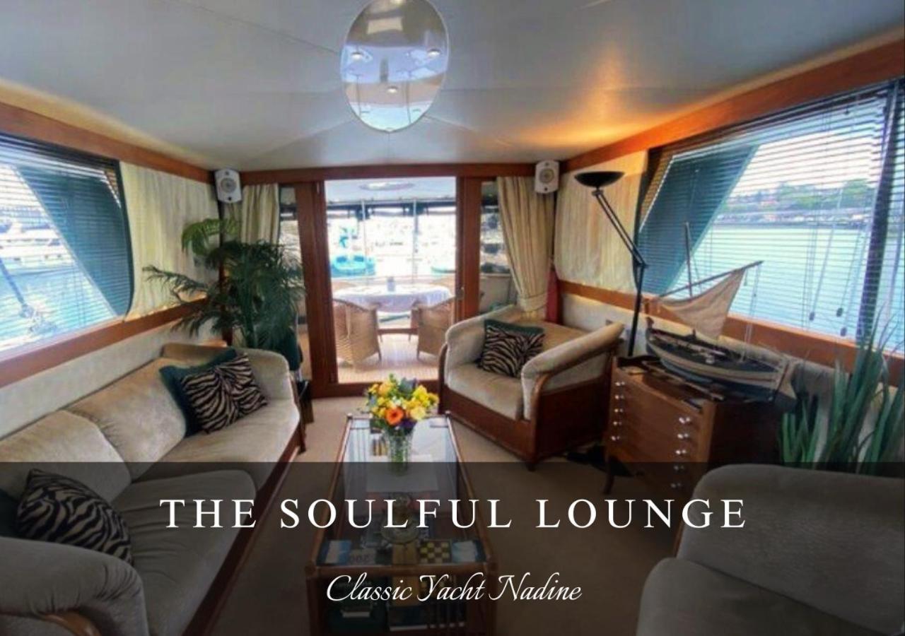 Classic Yacht Nadine In Harbour, Dorset, With A Hot Tub Jacuzzi Botel *