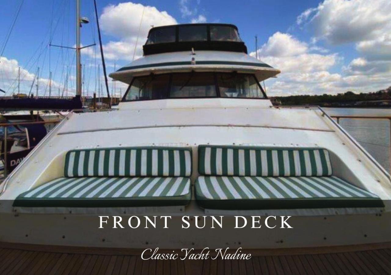 Classic Yacht Nadine In Harbour, Dorset, With A Hot Tub Jacuzzi *