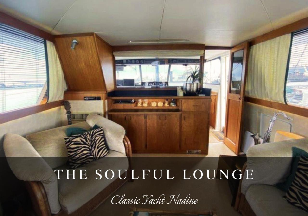 Classic Yacht Nadine In Harbour, Dorset, With A Hot Tub Jacuzzi *