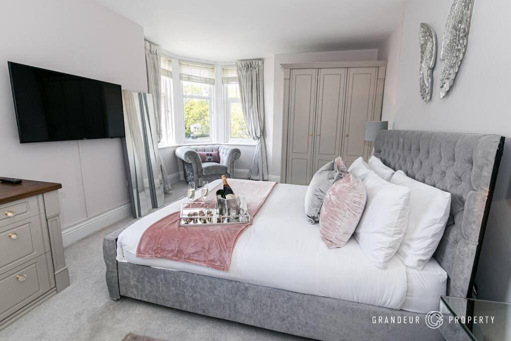 Park By Grandeur Poole