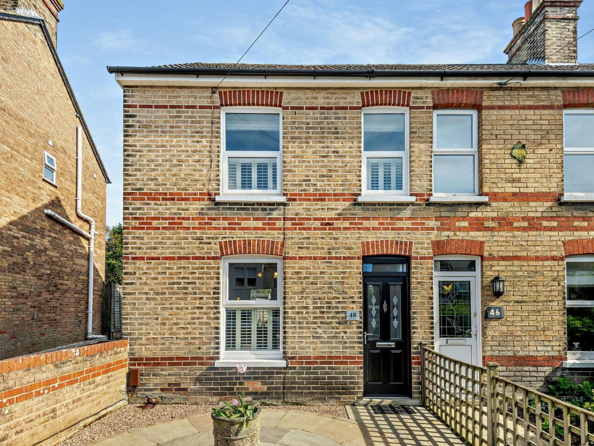2 Bed In 91757 Poole