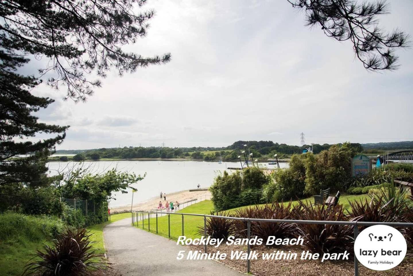 Charming 3-bed In Rockley Park *