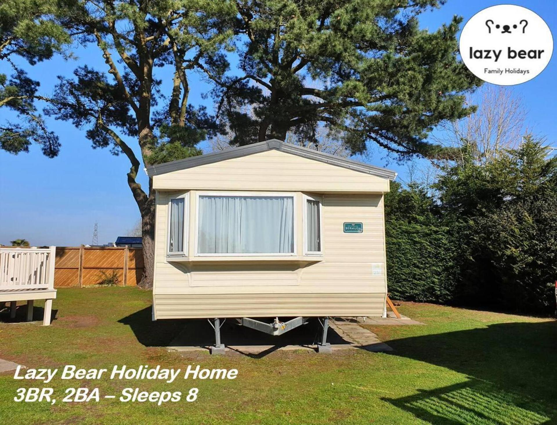 Charming 3-bed In Rockley Park Poole
