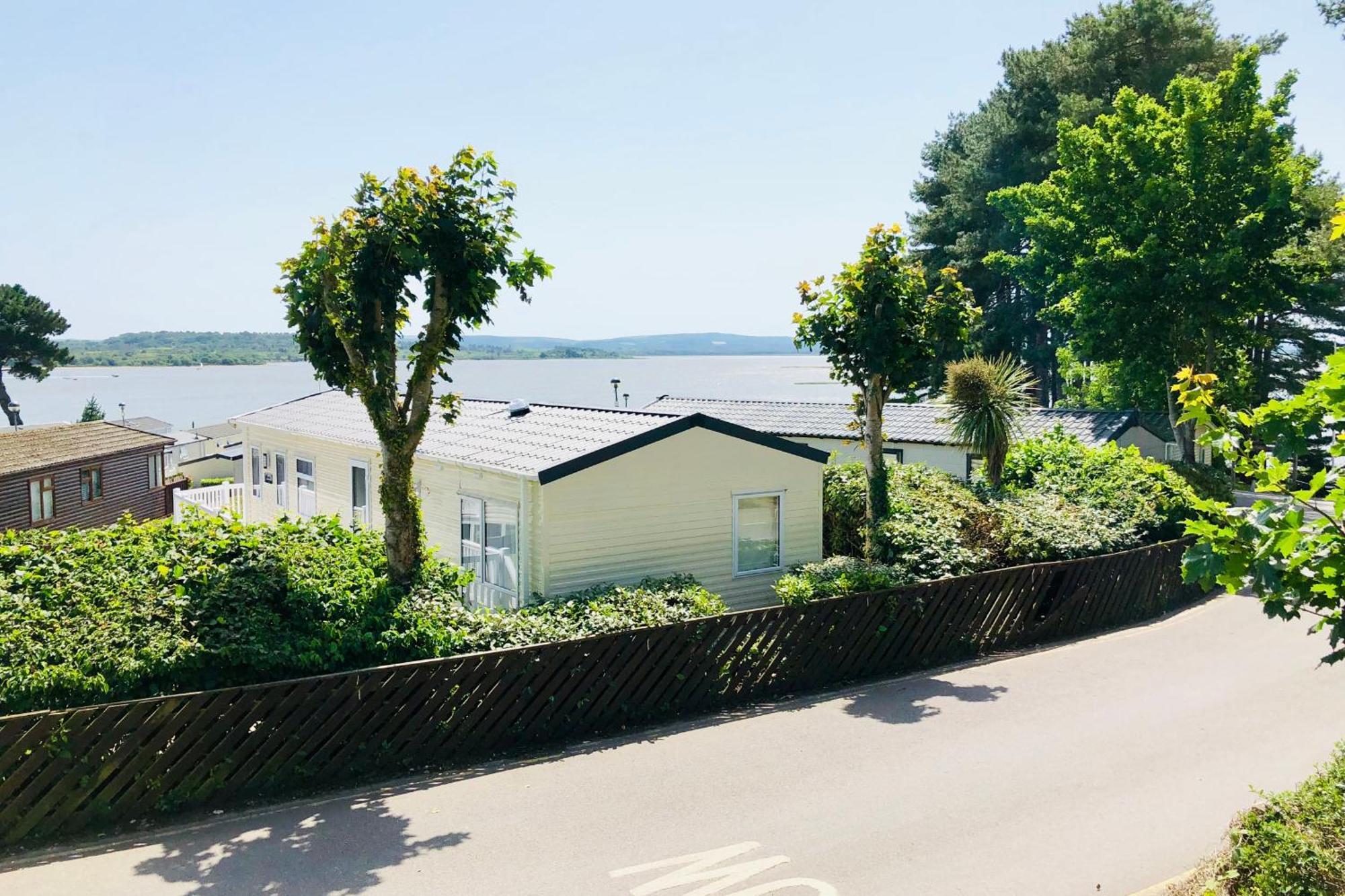 Family Seaside Retreat Private At 5-star Rockley * Poole