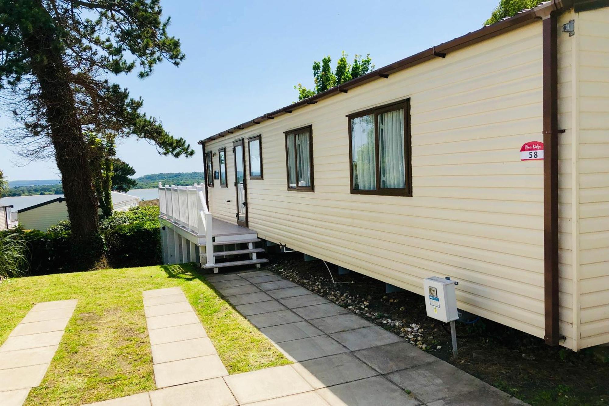Family Seaside Retreat Private At 5-star Rockley Holiday home
