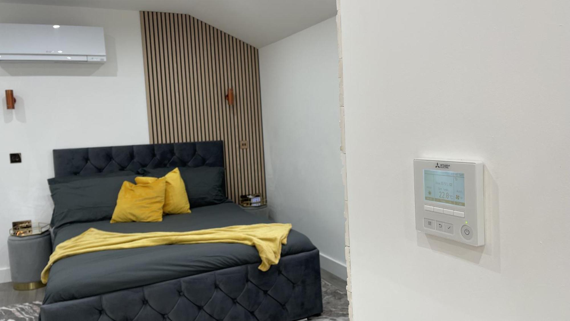 Private Luxury By The Sea, With A Personal Gym, Hot Tub, And Free Parking! Apartment Poole