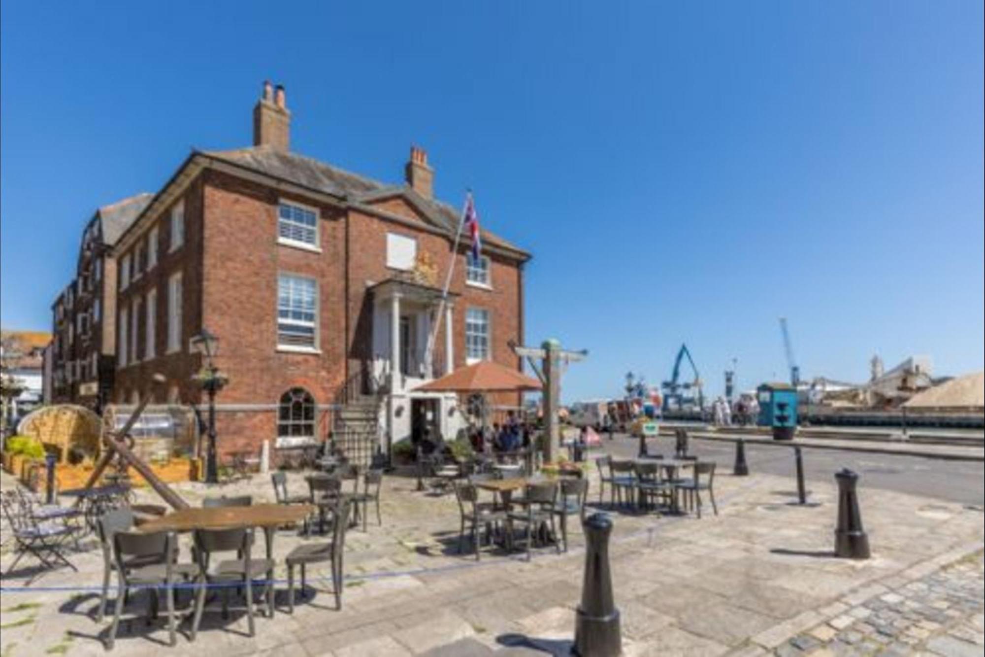 Custom House - Brownsea Chamber
