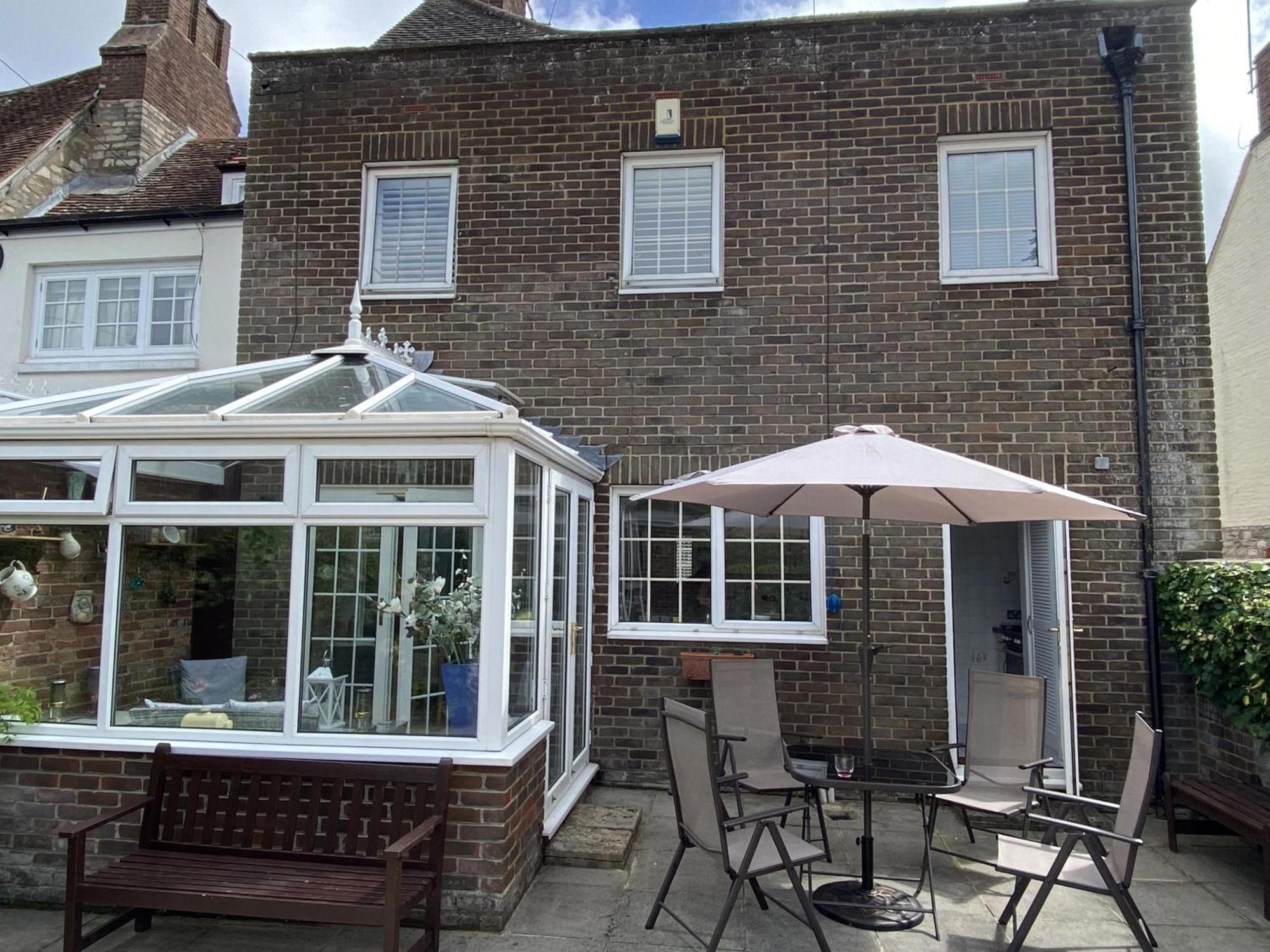 Holiday home Chimneys Poole
