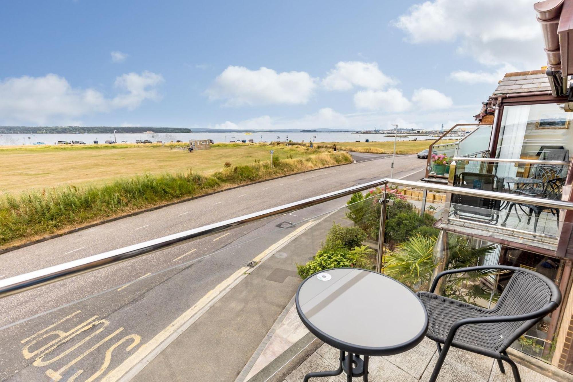 Holiday home Trade Winds Poole
