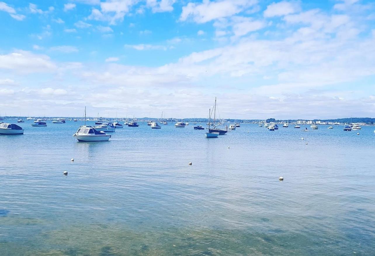 Lilliput Hideaway 5 Mins From Sandbanks