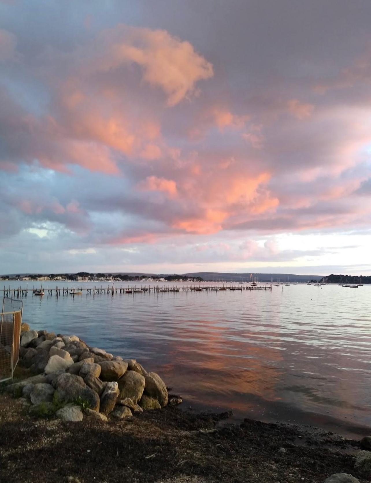 Holiday home Lilliput Hideaway 5 Mins From Sandbanks *