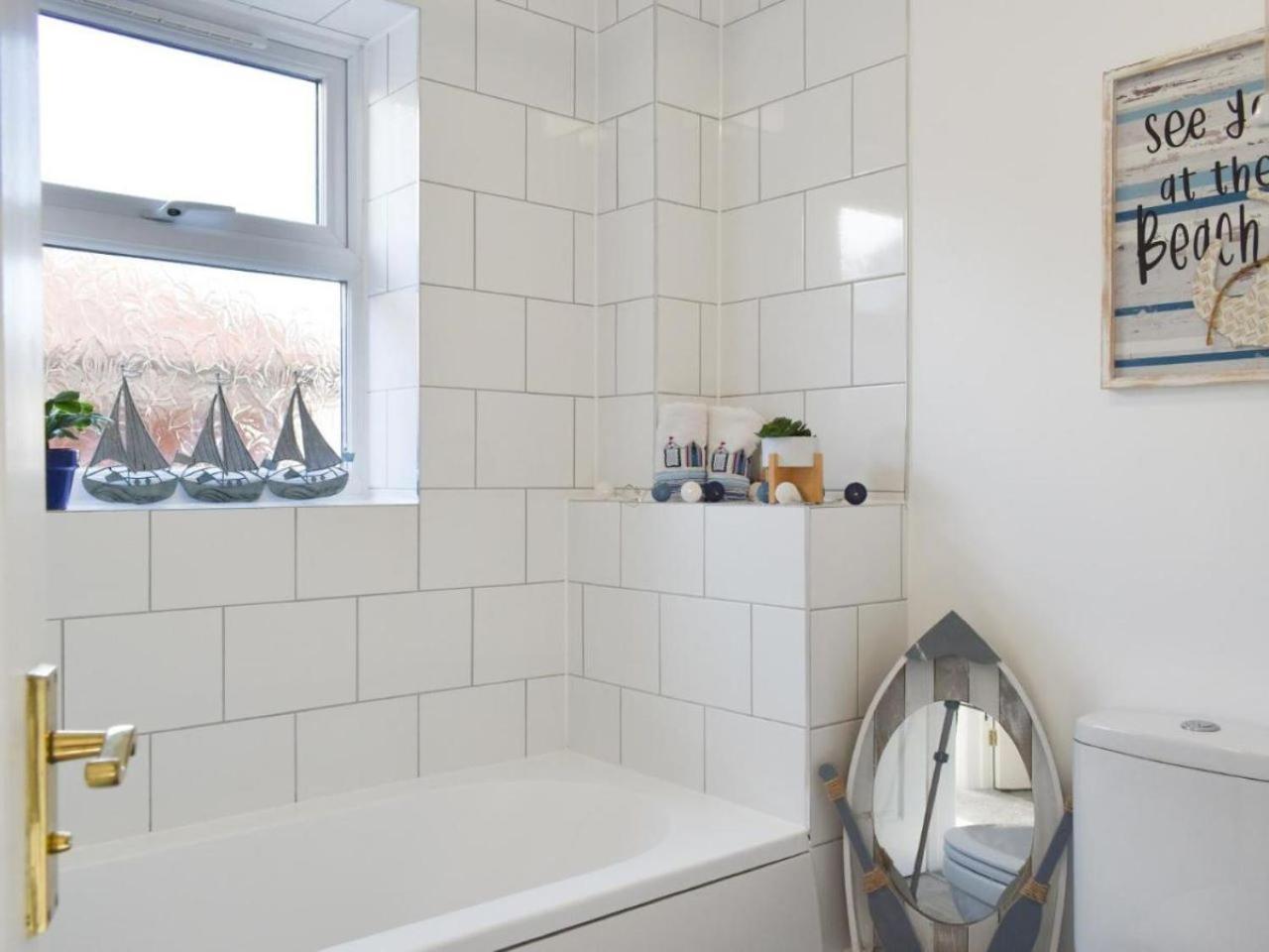 The Sashes - Stylish - Free Parking - Ultrafast Wifi - Smart Tv - Netflix - Sleeps Up To 6! Close To Town Center & Sandbanks & Bournemouth Apartamento