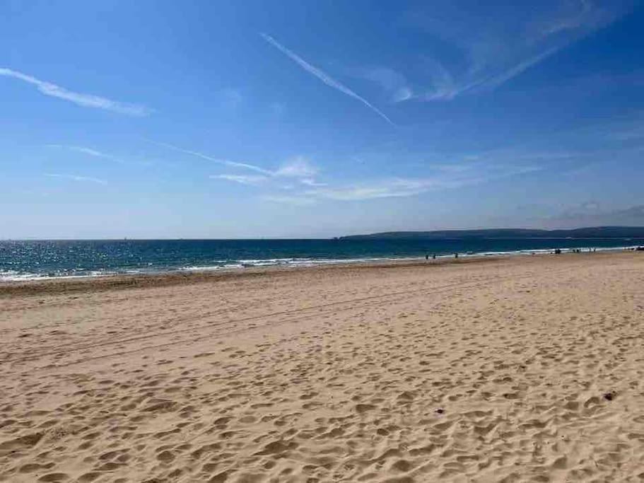 Apartment Shorebanks - Harbour View In Sandbanks.
