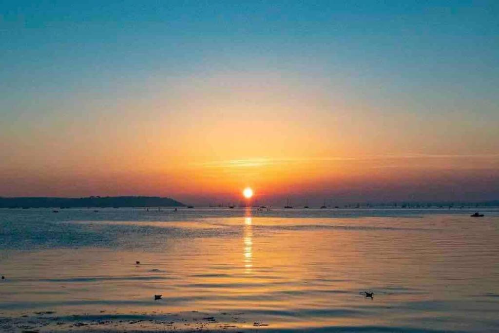 Apartment Shorebanks - Harbour View In Sandbanks. Poole
