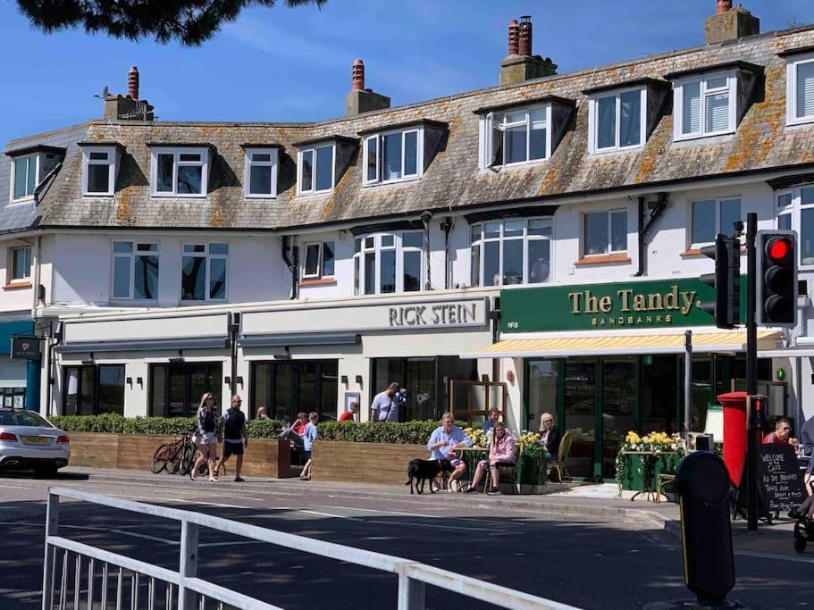 Shorebanks - Harbour View In Sandbanks.