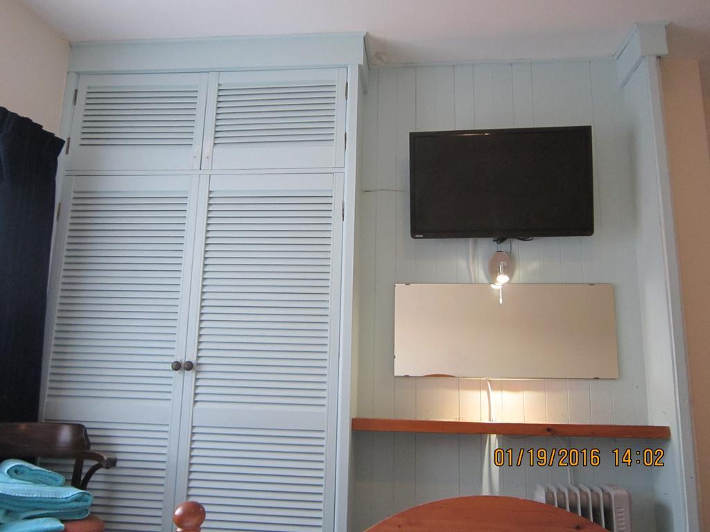 Inn Queen Mary Poole