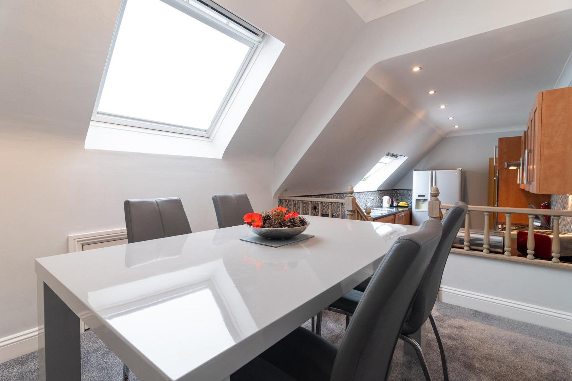 The Gables Poole, 3 Bedroom Penthouse