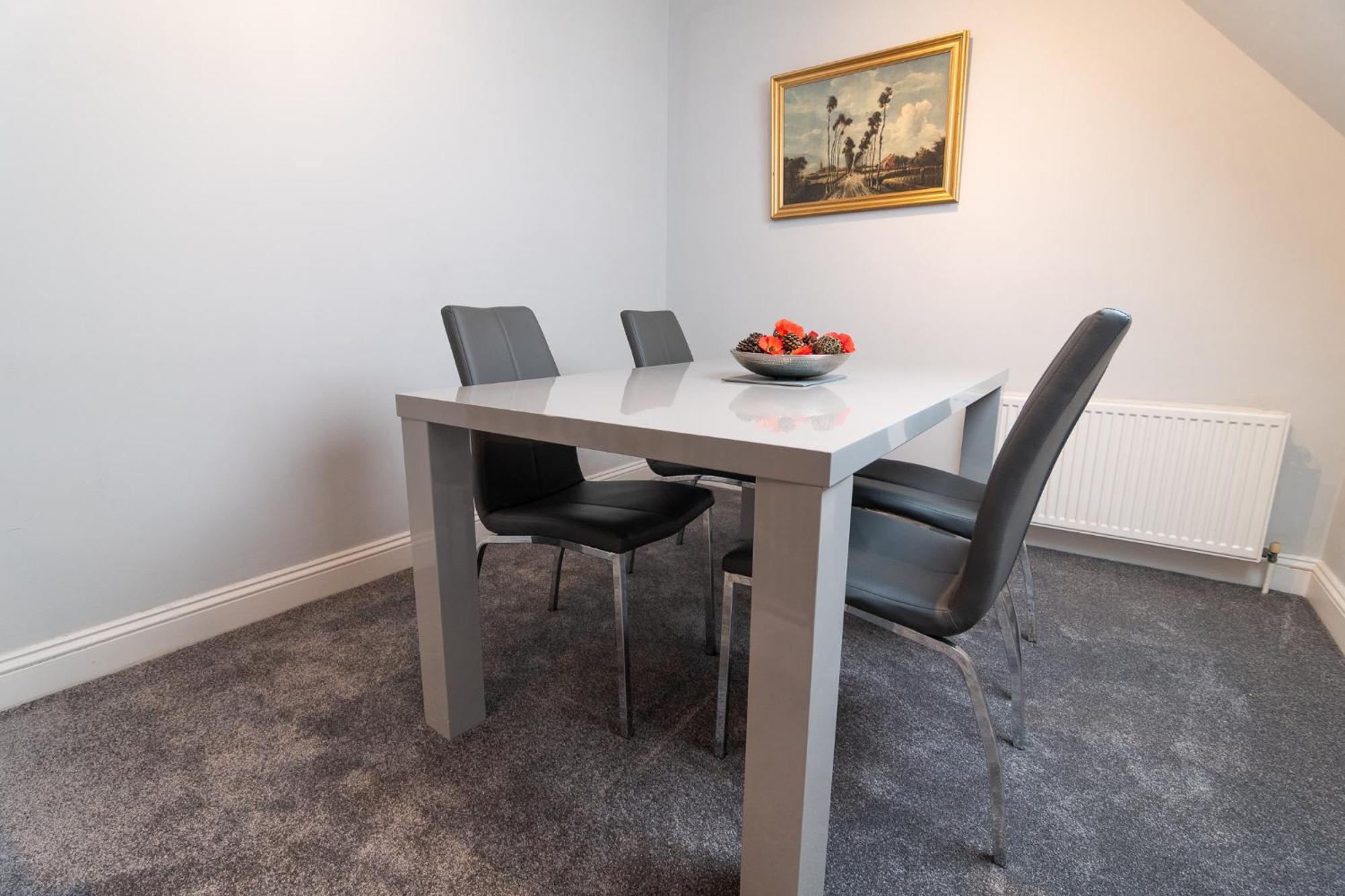 The Gables Poole, 3 Bedroom Penthouse