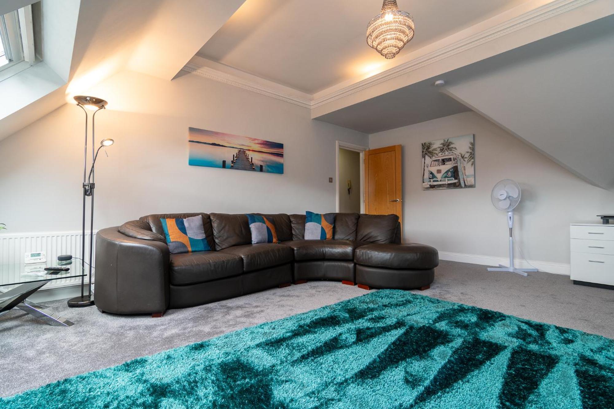 Apartment The Gables Poole, 3 Bedroom Penthouse *
