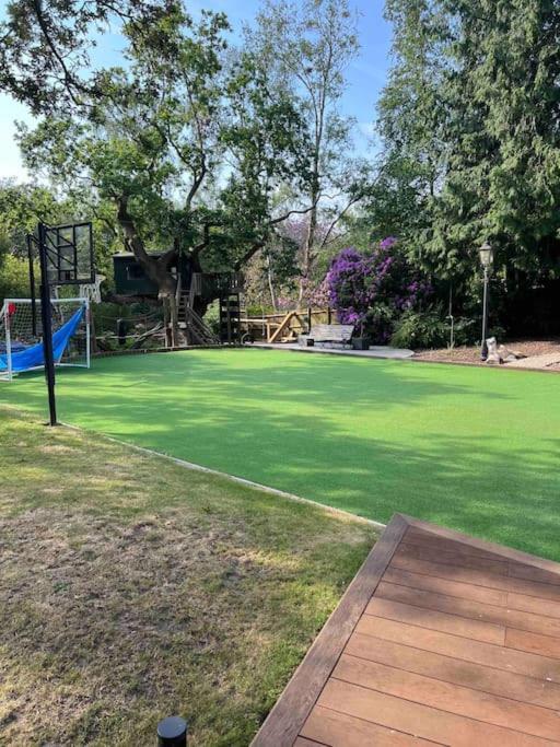 Family House -swimming Pool And Amazing Garden