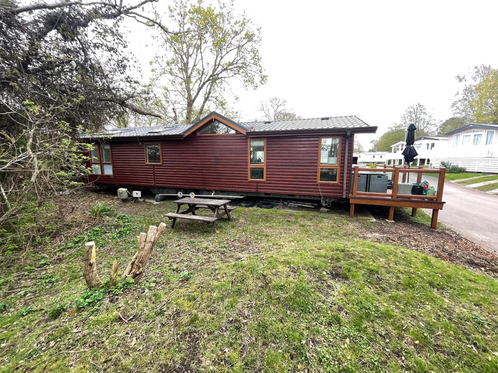 Apartment Falcove - 3 Bedroom Luxury Lodge, 5g Wifi, Full Sky Tv, Free Parking & Close To