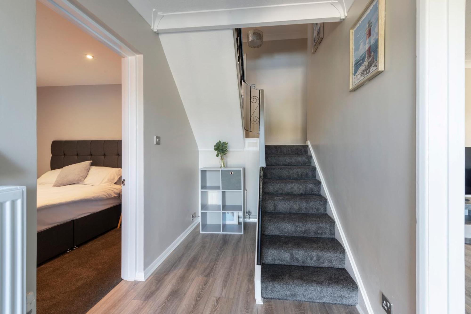 5 Bedroom Detached House Holiday home Poole