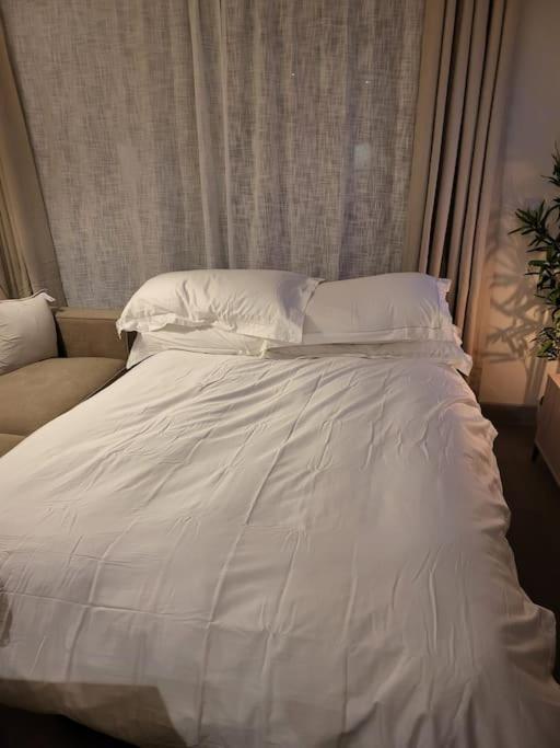 Entire Prestige In Quay - Free Parking, Fast Wifi, Smart Tv & Netflix