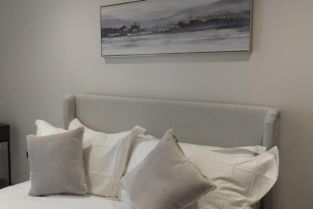 Entire Prestige In Quay - Free Parking, Fast Wifi, Smart Tv & Netflix