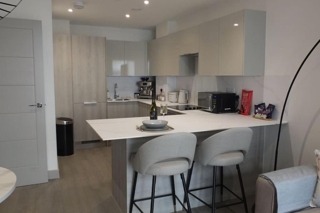 Apartment Entire Prestige In Quay - Free Parking, Fast Wifi, Smart Tv & Netflix Poole