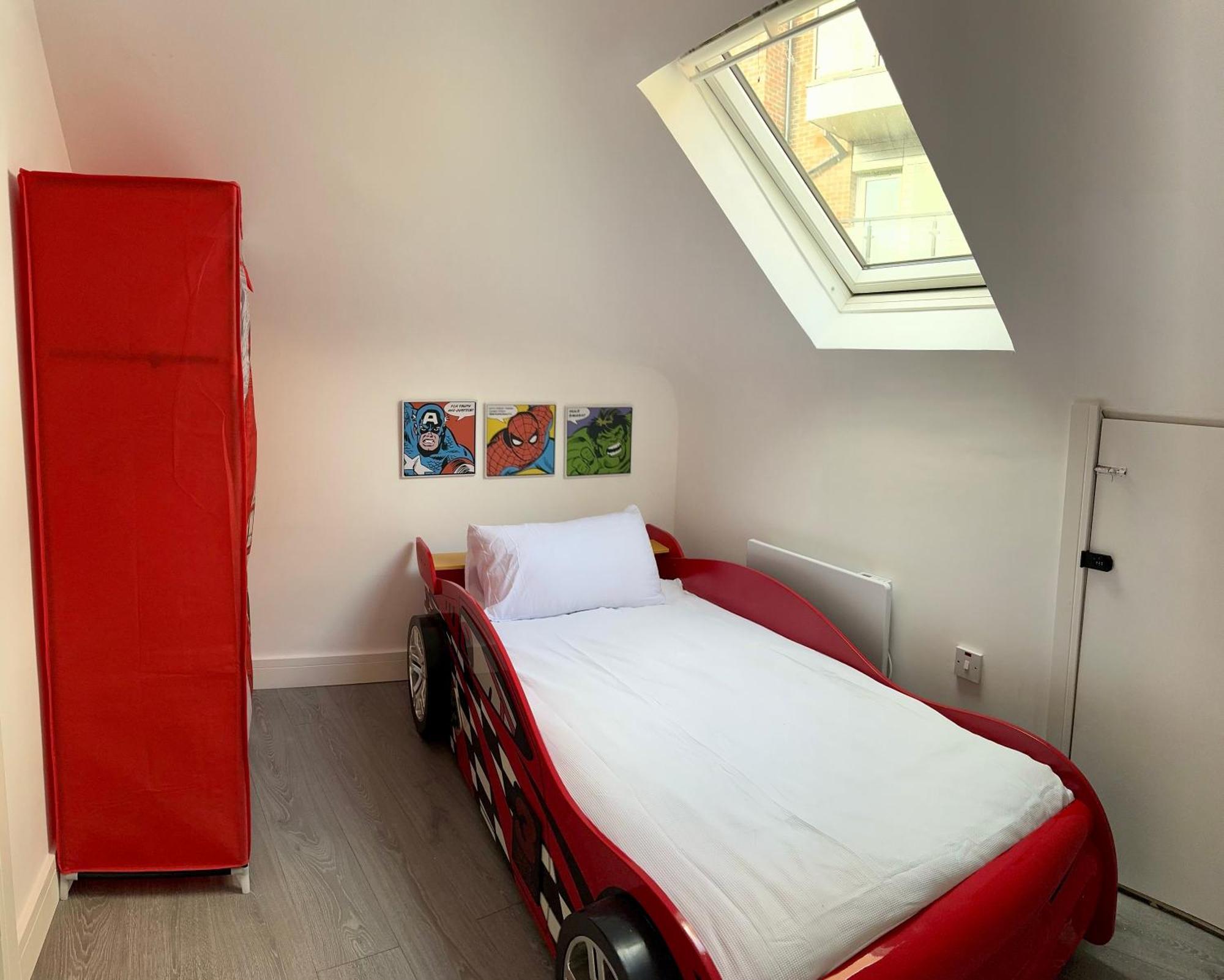 Swan House Apartment