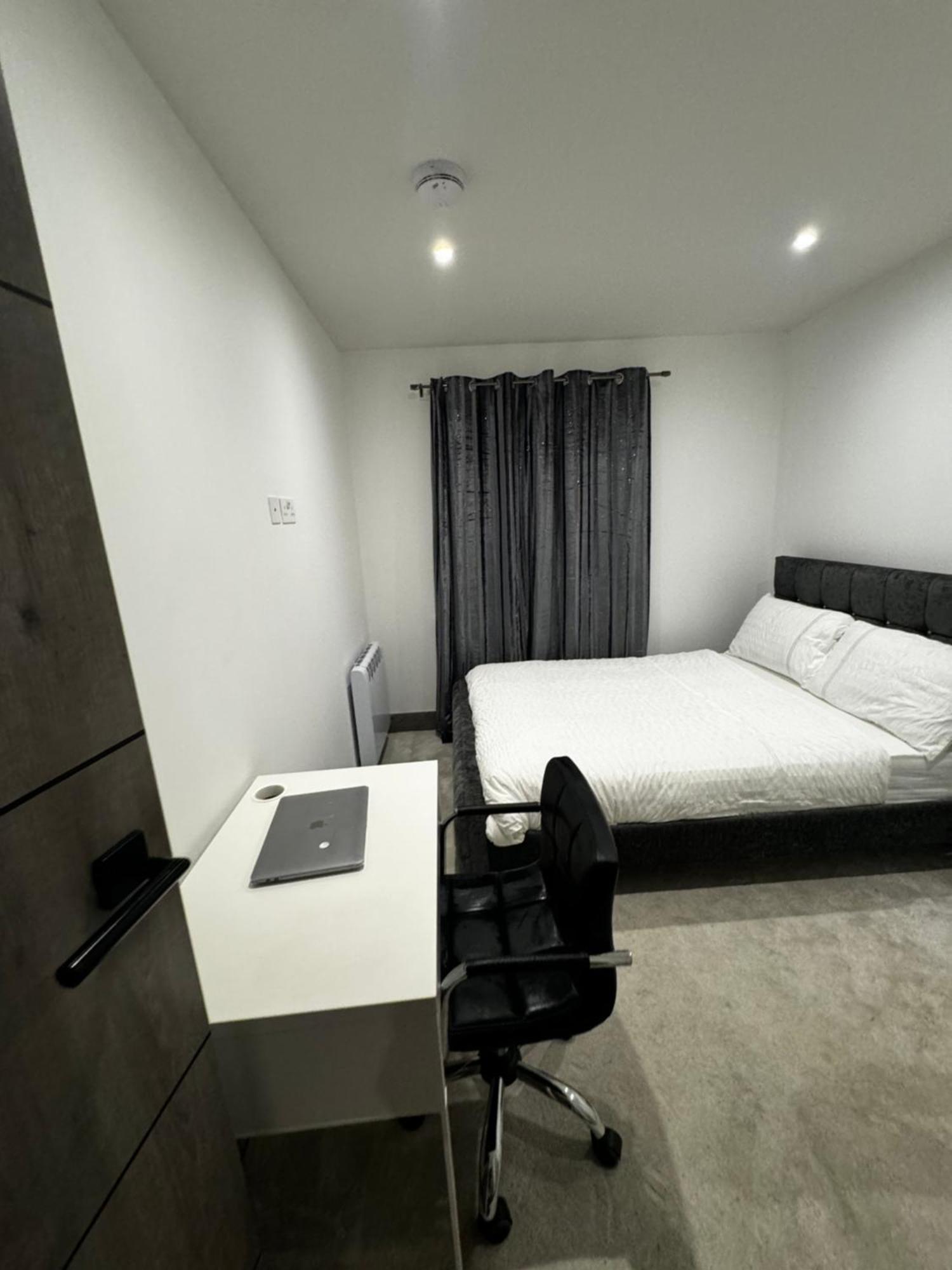 Homestay Luxury Ensuite Double Bedroom *
