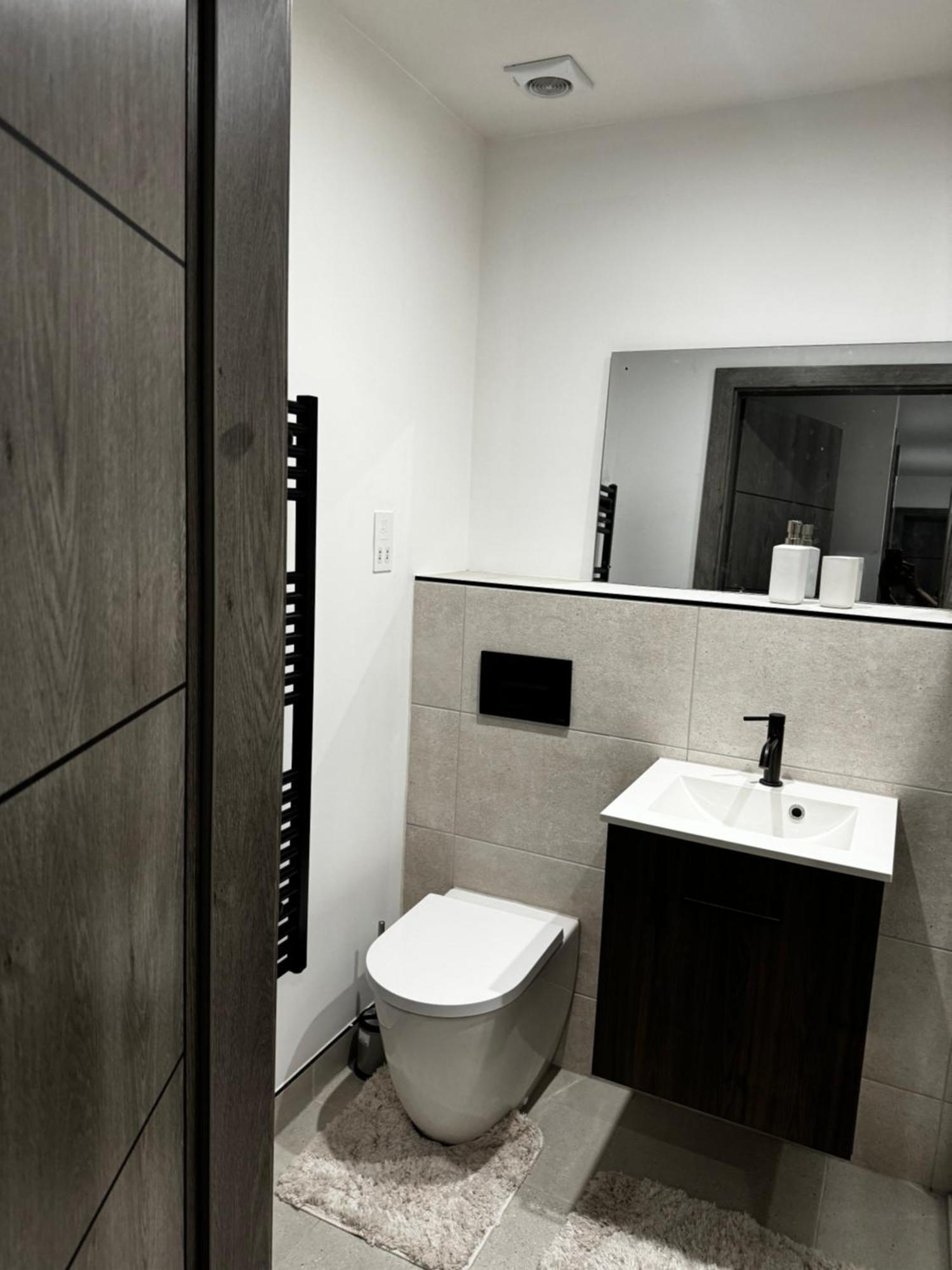 Luxury Ensuite Double Bedroom Homestay Poole