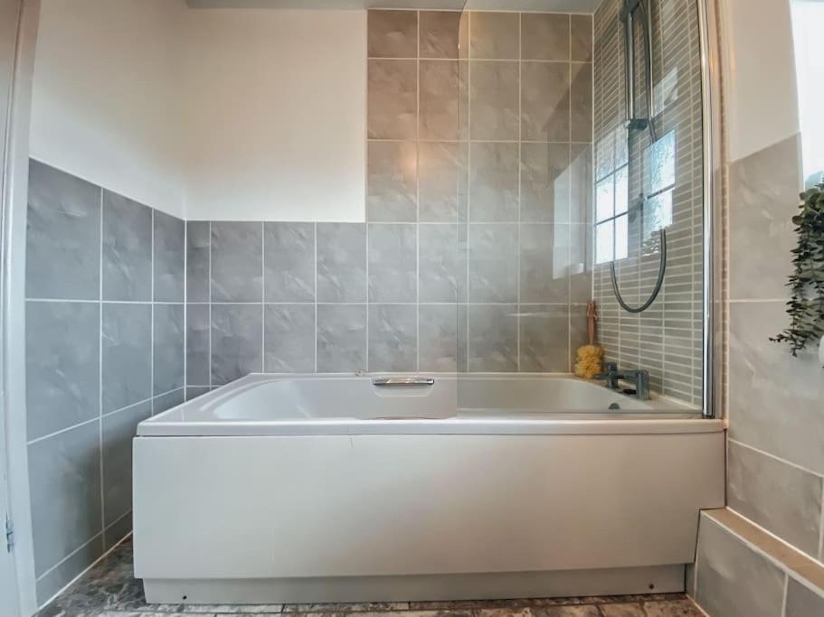 Holiday home Holes Bay View - *