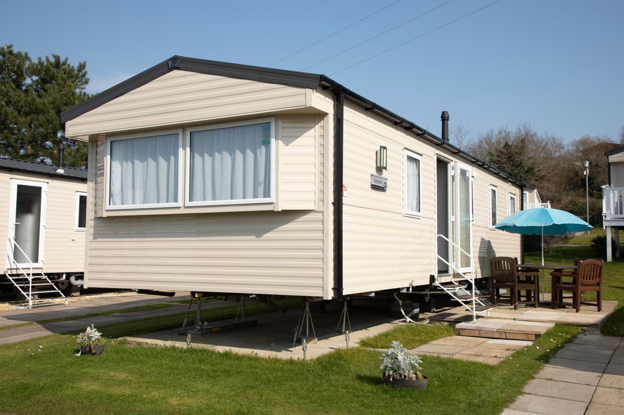 Guest house 51 Lytchett Bay View, 3 Bed, Rockley Park