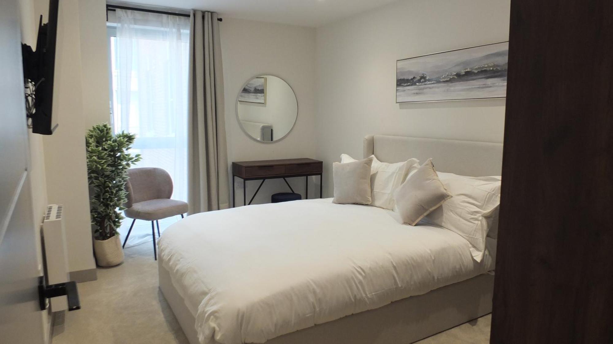 Entire Prestige In Quay - Free Parking, Fast Wifi, Smart Tv & Netflix Poole