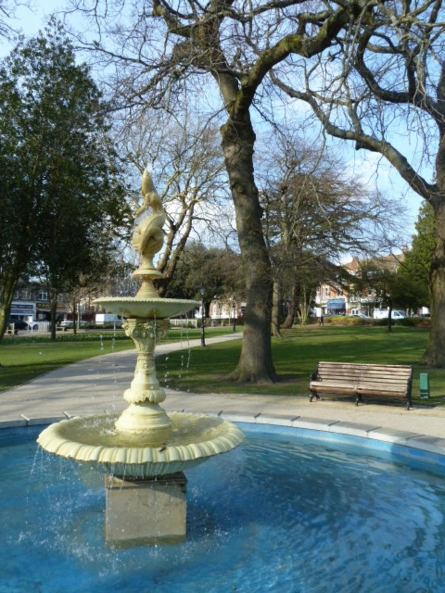 Knots Poole