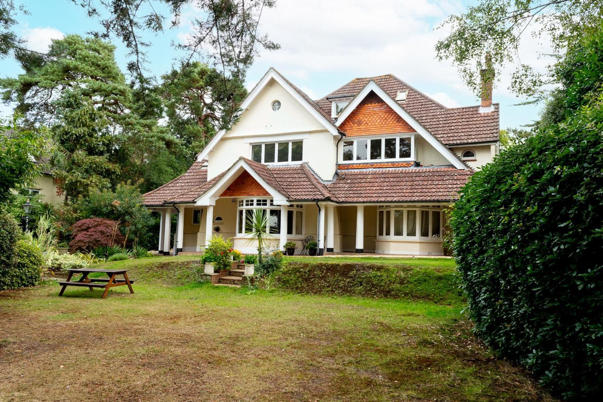 The Gables Penthouse Poole