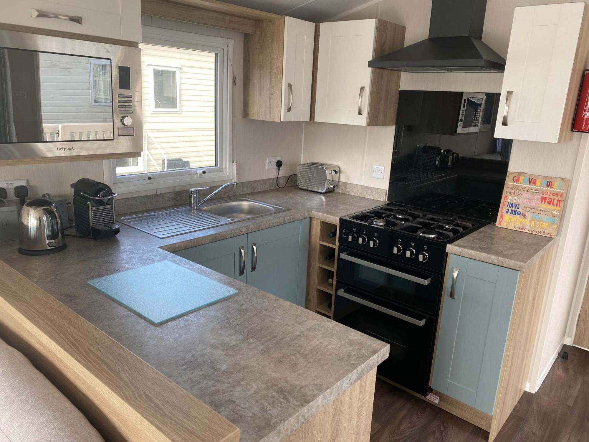 Chalet Arne View - Rockley Park *
