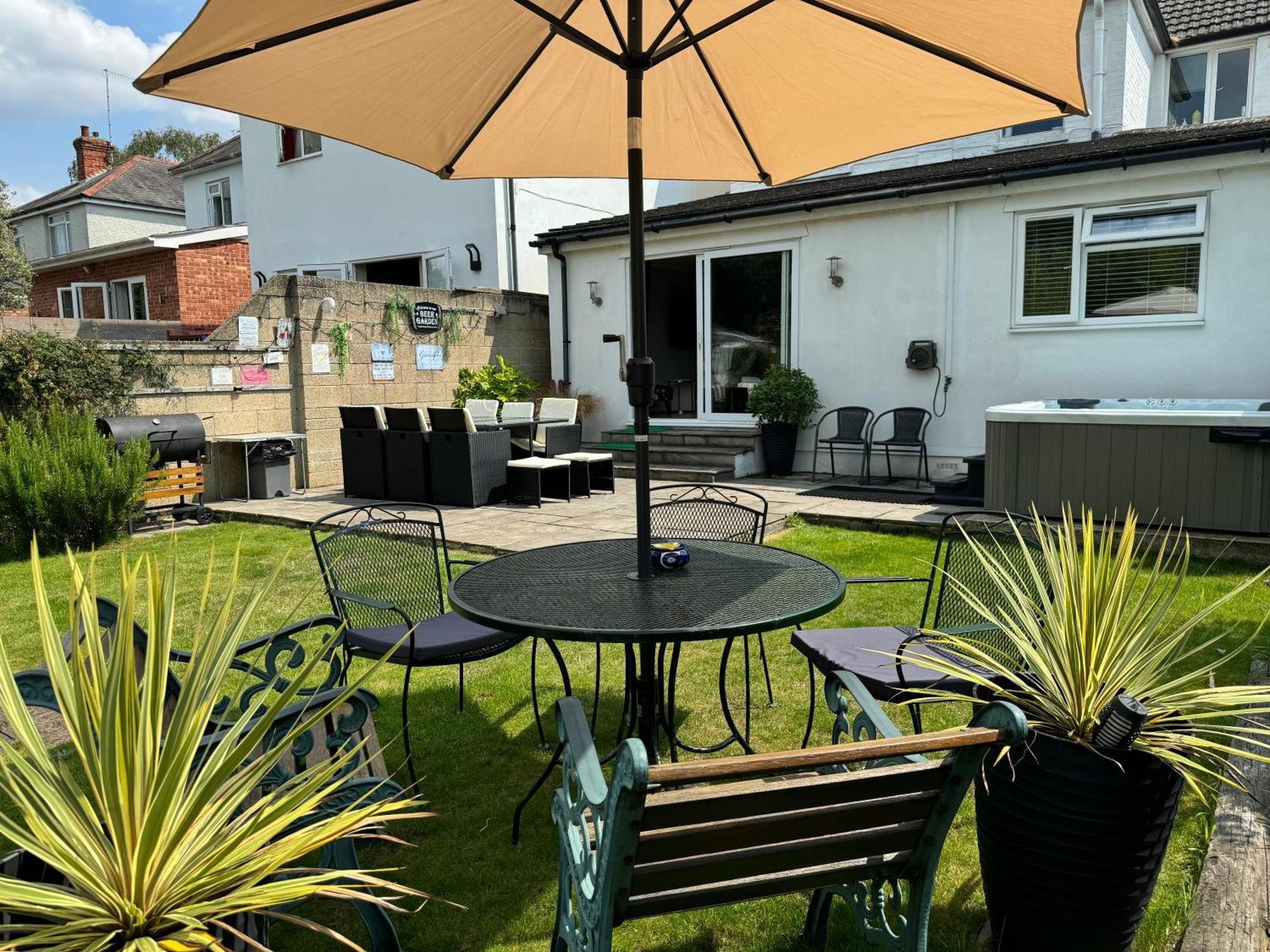 Dolphin Retreat Close To Beaches And Harbour Holiday home Poole