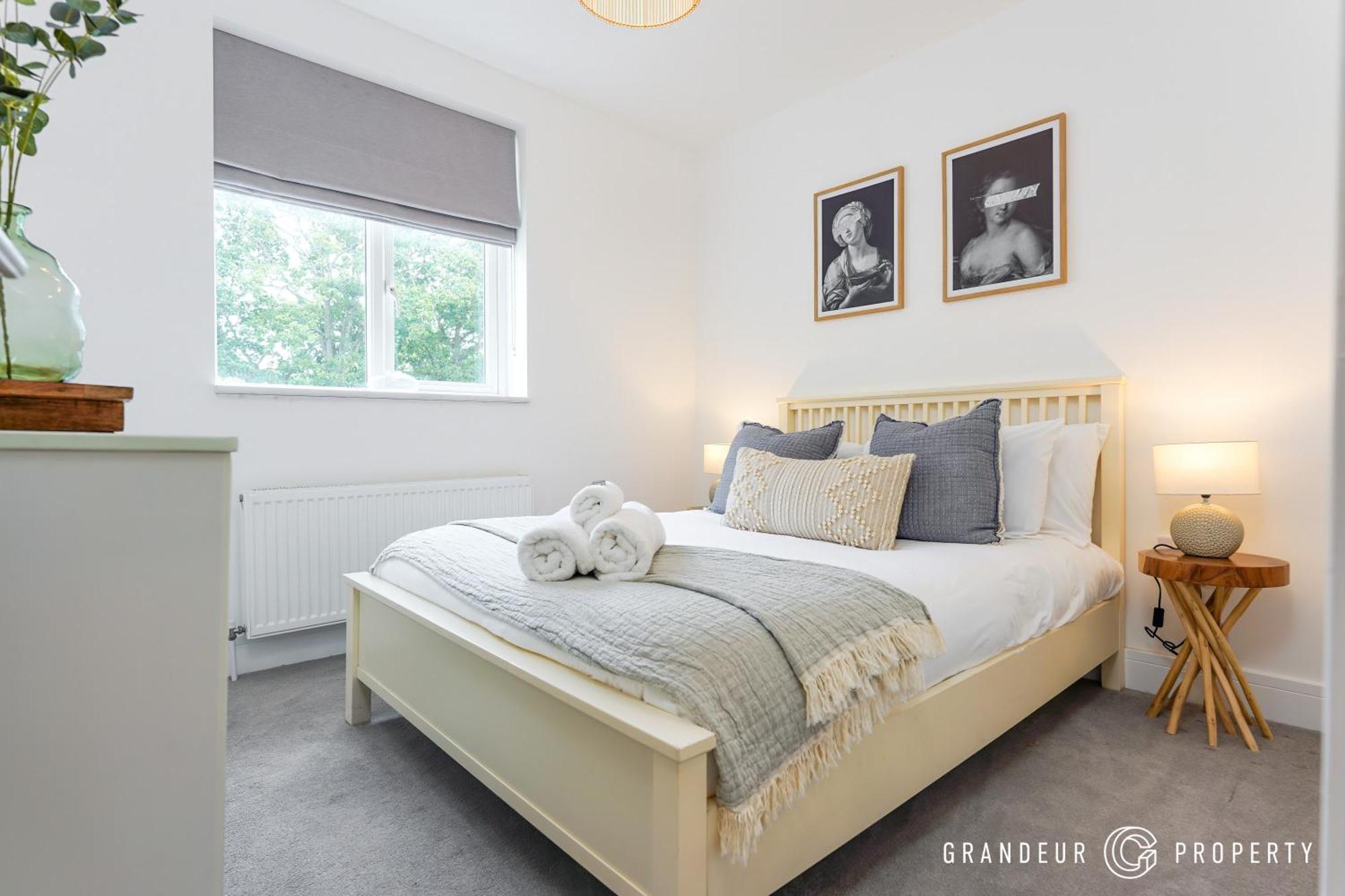 Holiday home Church Road By Grandeur Poole