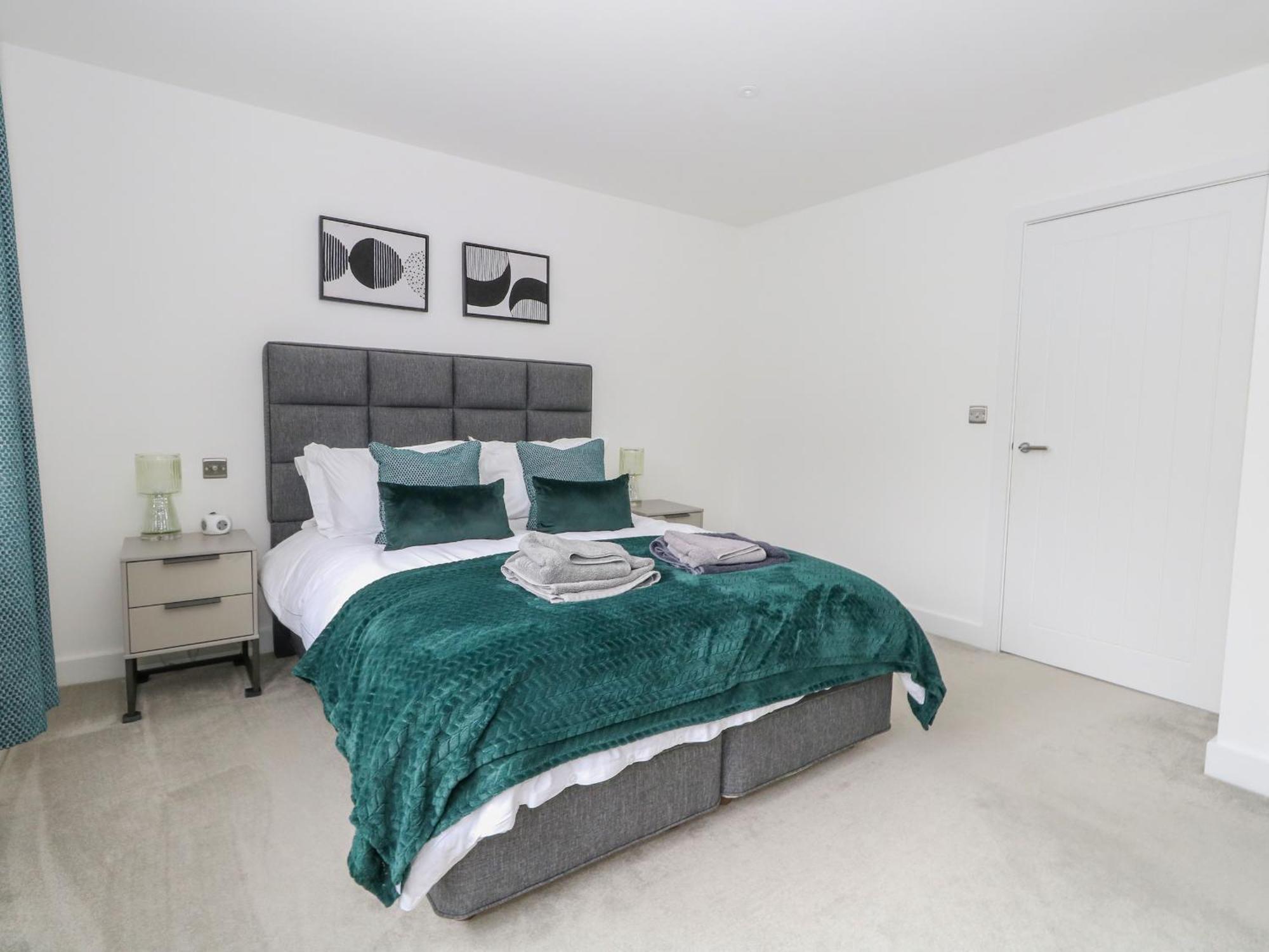 66a Danecourt Road