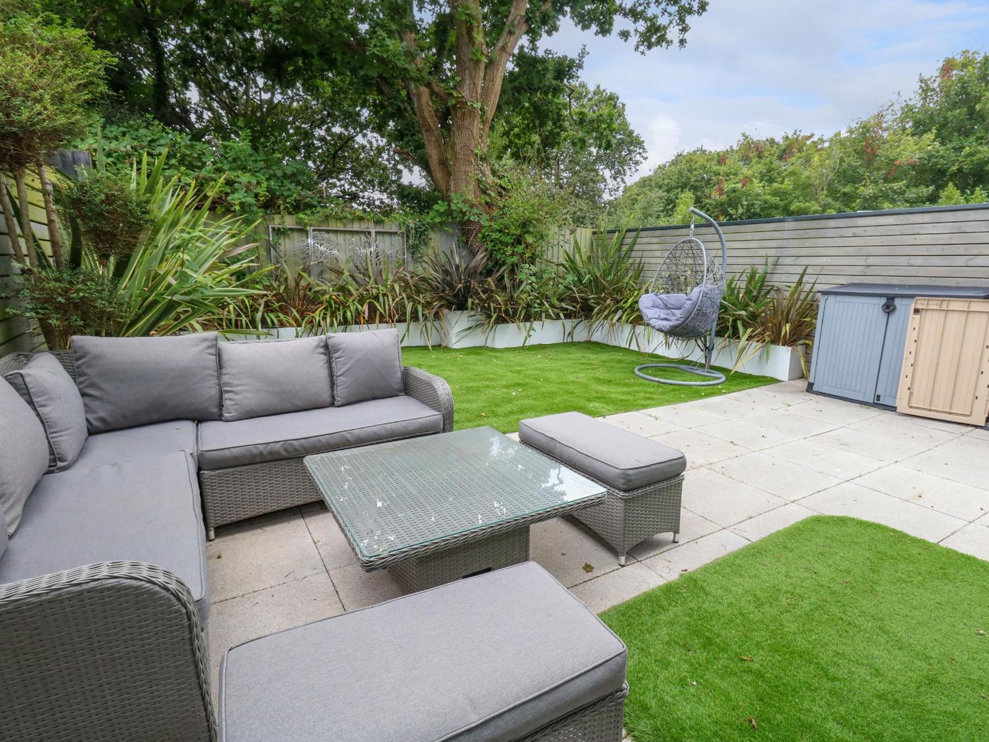 66a Danecourt Road